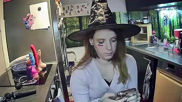 SexyMilf 37 online show from 10-31-25, 09:22