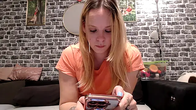 SexyMilf 37 online show from 04-17-26, 08:55