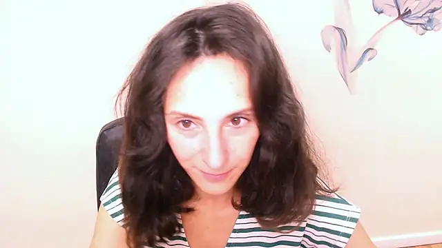 Snapshot of AlissaJersi chatting on 09-18-25, 08:17 AlissaJersi online show from 09-18-25, 08:17