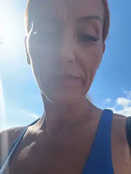 Snapshot of MikaelaBloom chatting on 09-30-25, 02:34 MikaelaBloom online show from 09-30-25, 02:34