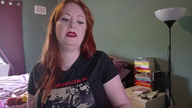 Snapshot of BettyBonvoy chatting on 06-10-26, 03:35 BettyBonvoy online show from 06-10-26, 03:35