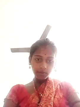 Snapshot of Saniye-143 chatting on 11-24-25, 02:39 Saniye-143 online show from 11-24-25, 02:39
