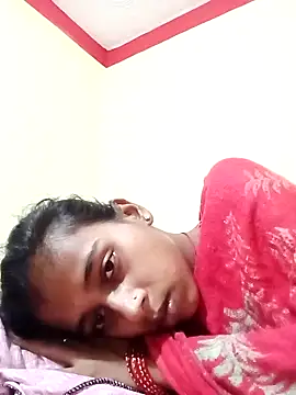 Snapshot of Saniye-143 chatting on 10-05-25, 03:25 Saniye-143 online show from 10-05-25, 03:25