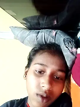 Snapshot of Saniye-143 chatting on 09-22-25, 05:02 Saniye-143 online show from 09-22-25, 05:02