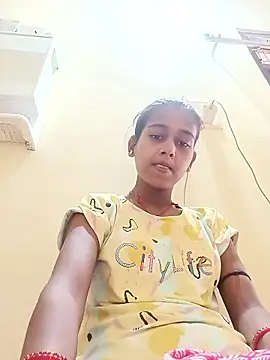 Snapshot of Saniye-143 chatting on 10-07-25, 05:08 Saniye-143 online show from 10-07-25, 05:08