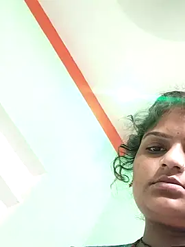 Snapshot of Hot_mirchjii chatting on 09-15-25, 04:57 Hot mirchjii online show from 09-15-25, 04:57