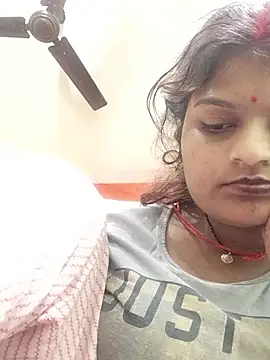 Snapshot of Hot_mirchjii chatting on 10-13-25, 11:38 Hot mirchjii online show from 10-13-25, 11:38