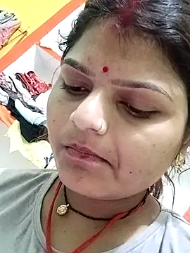 Snapshot of Hot_mirchjii chatting on 09-13-25, 10:32 Hot mirchjii online show from 09-13-25, 10:32