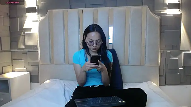 katalina07 1 online show from 03-15-26, 02:57