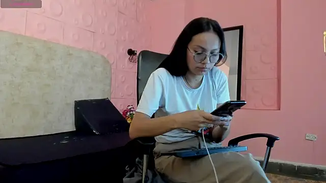 katalina07 1 online show from 04-30-26, 08:57