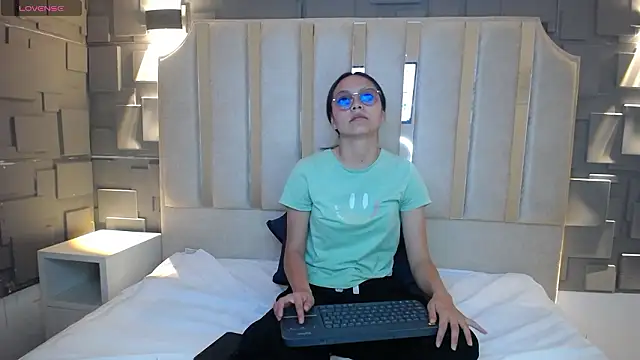 katalina07 1 online show from 03-05-26, 05:09