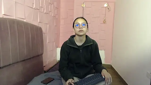 katalina07 1 online show from 12-05-25, 02:37