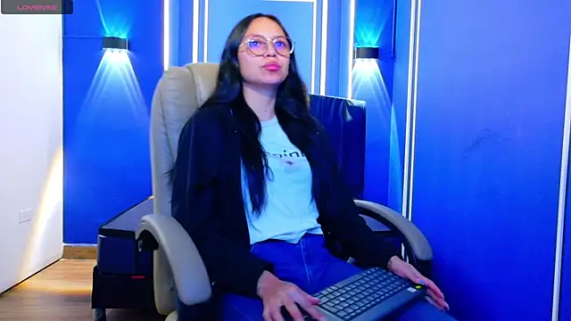katalina07 1 online show from 06-01-26, 04:39