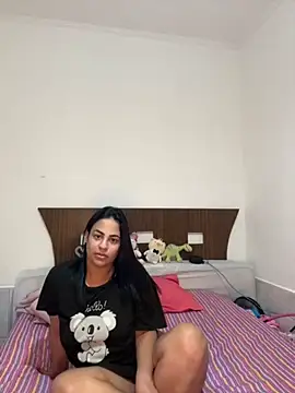 Snapshot of gabybi chatting on 09-15-25, 01:39 gabybi online show from 09-15-25, 01:39