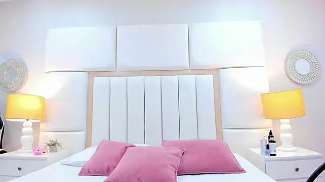 GabyMoreau online show from 03-07-26, 06:13