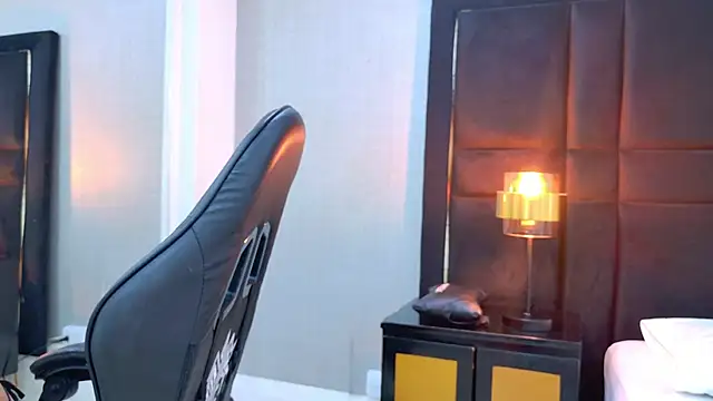 GabyMoreau online show from 05-19-26, 02:24