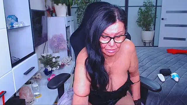 Anna Blare online show from 11-18-25, 10:51