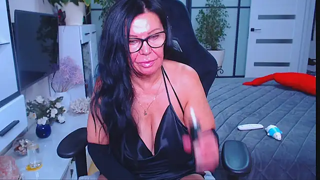 Anna Blare online show from 10-10-25, 10:49