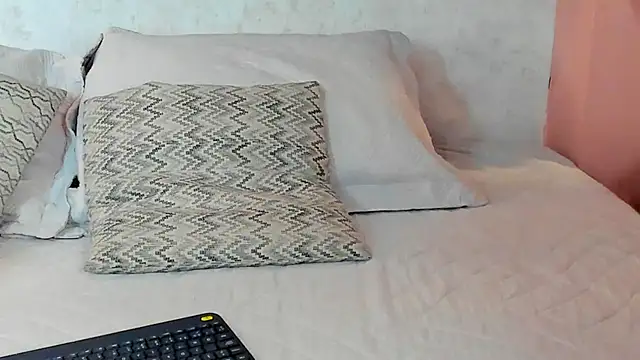 Emilly Beaumont online show from 09-27-25, 12:22