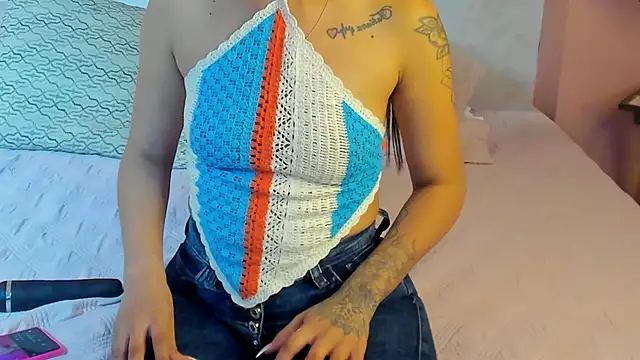 Emilly Beaumont online show from 09-18-25, 01:25