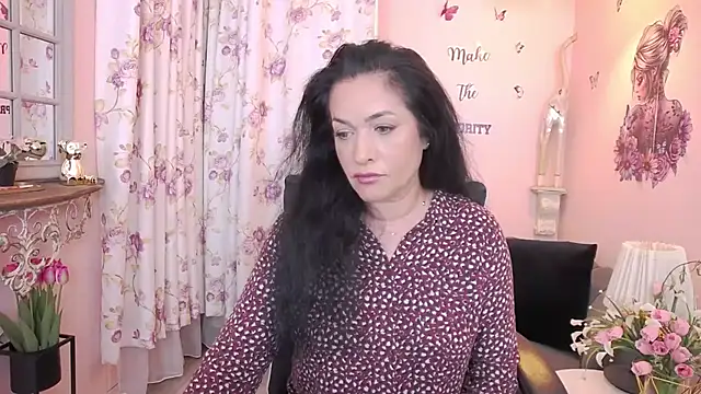 Snapshot of MyLovOne chatting on 05-20-26, 10:45 MyLovOne online show from 05-20-26, 10:45