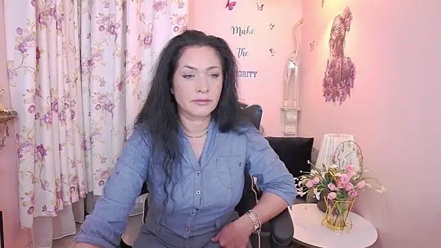 Snapshot of MyLovOne chatting on 05-28-26, 09:49 MyLovOne online show from 05-28-26, 09:49