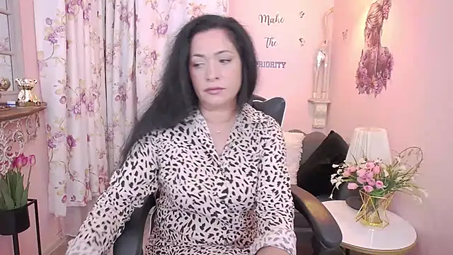 Snapshot of MyLovOne chatting on 07-06-26, 10:55 MyLovOne online show from 07-06-26, 10:55