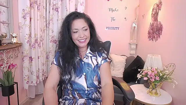 Snapshot of MyLovOne chatting on 06-27-26, 12:22 MyLovOne online show from 06-27-26, 12:22