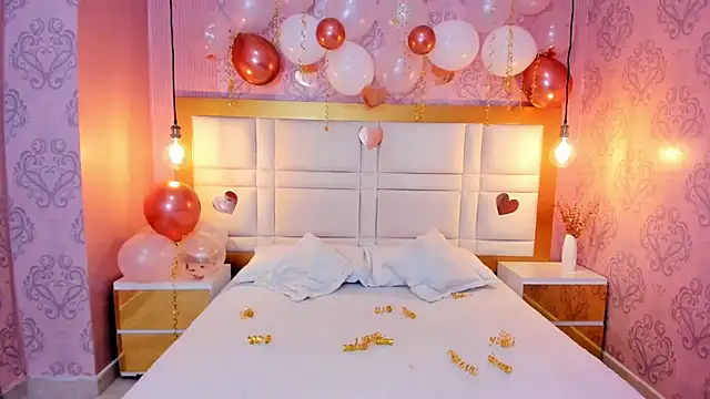 luna hot ass online show from 10-24-25, 08:19