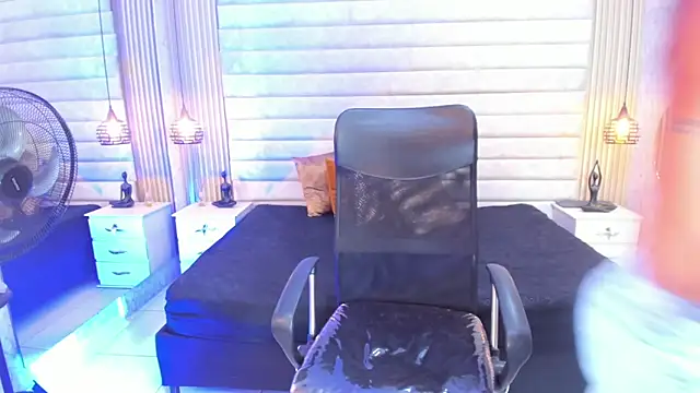 keytinthomson  online show from 02-06-26, 07:10