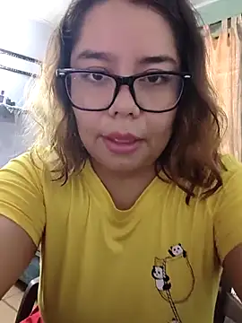 Snapshot of saenz_eymi chatting on 06-10-26, 05:03 saenz eymi online show from 06-10-26, 05:03