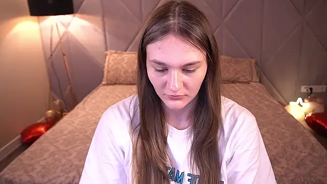 Snapshot of DiamondGoldie chatting on 02-28-26, 08:19 DiamondGoldie online show from 02-28-26, 08:19