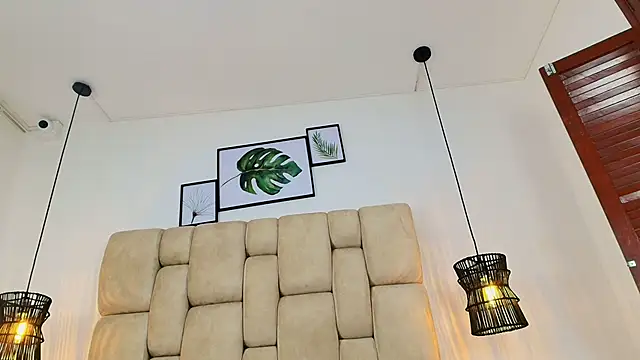 Cinthiabaker online show from 03-18-26, 02:19