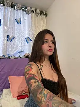 Linda Bellucci online show from 12-22-25, 10:32