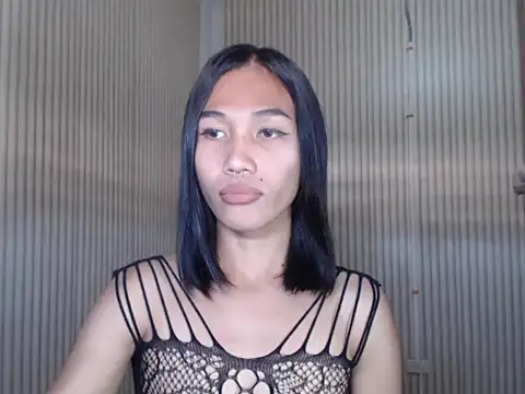 Urfucking khloe1 online show from 02-10-26, 11:59