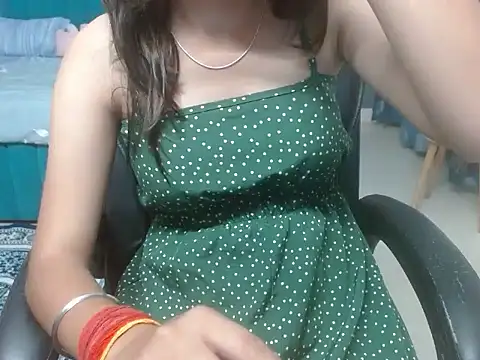 Snapshot of Urlove_lily chatting on 09-22-25, 03:51 Urlove lily online show from 09-22-25, 03:51