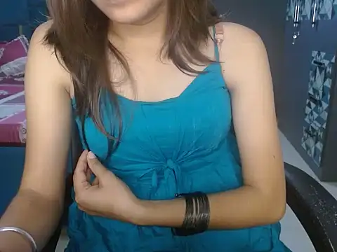 Snapshot of Urlove_lily chatting on 09-08-25, 03:00 Urlove lily online show from 09-08-25, 03:00