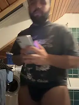 Snapshot of german_turk chatting on 09-17-25, 11:07 german turk online show from 09-17-25, 11:07