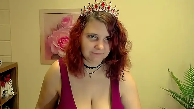 TwoBigSuns online show from 11-18-25, 08:17