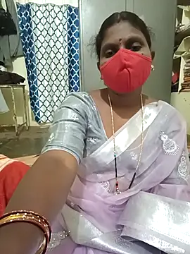 Snapshot of Nrl69 chatting on 10-24-25, 04:39 Nrl69 online show from 10-24-25, 04:39