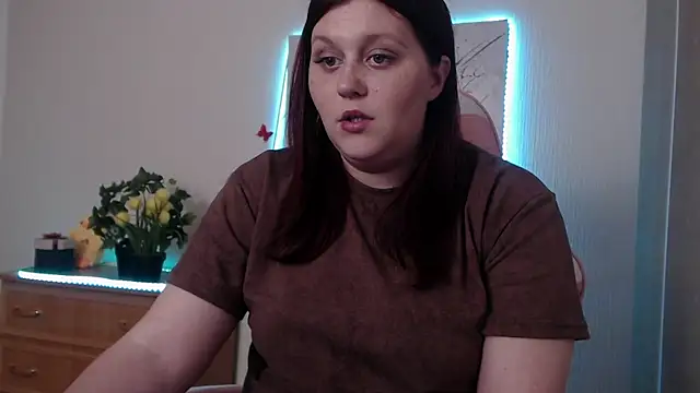 Snapshot of Alisawoods_ chatting on 05-06-26, 01:15 Alisawoods online show from 05-06-26, 01:15