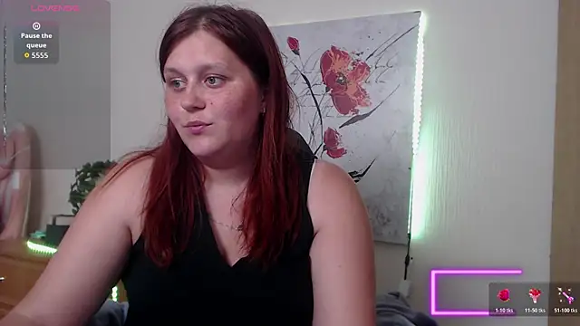Alisawoods  online show from 07-14-26, 12:22