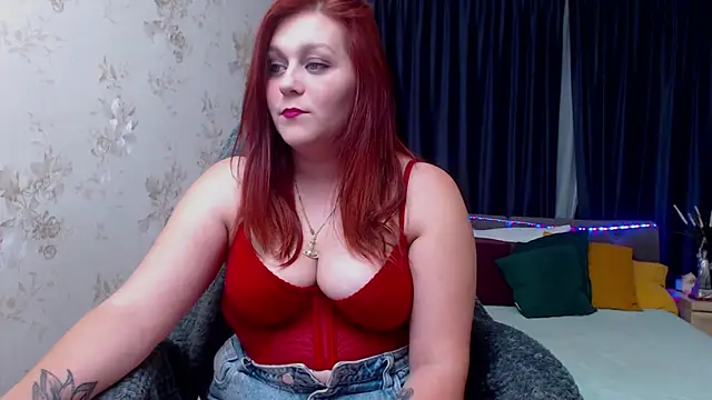 Alisawoods  online show from 09-19-25, 06:34