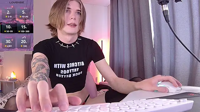 midwestemoqueen online show from 04-03-26, 05:47