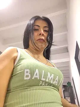 Aniajoness  online show from 11-16-25, 02:49