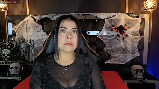 Aniajoness  online show from 10-17-25, 04:05