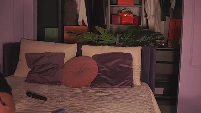 Monique Celeste online show from 04-18-26, 04:26