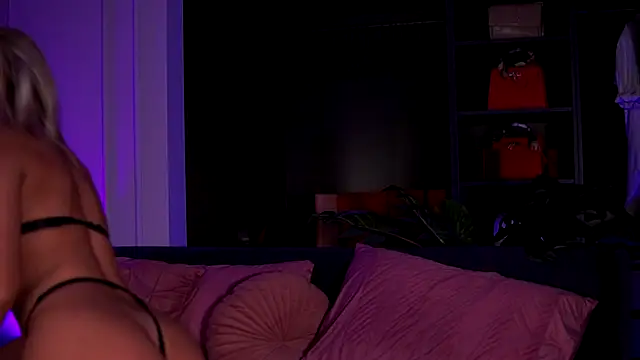 Monique Celeste online show from 11-16-25, 04:50