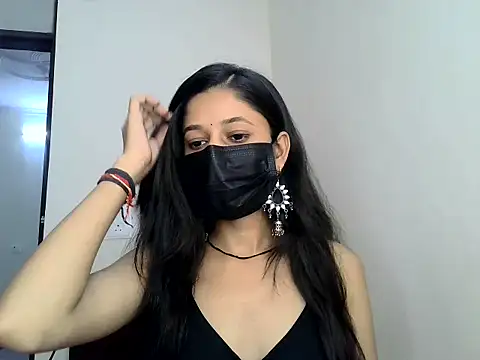 Snapshot of GUDIYA_BAB chatting on 09-16-25, 05:52 GUDIYA BAB online show from 09-16-25, 05:52