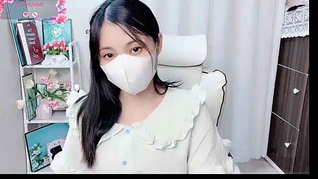 phuongnhi  online show from 06-26-26, 12:33